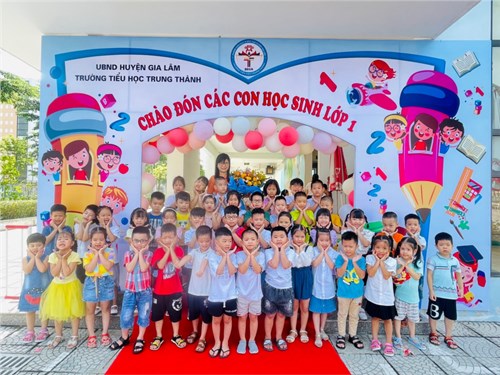 Trường Tiểu học Trung Thành - Hân hoan chào đón các em học sinh lớp 1